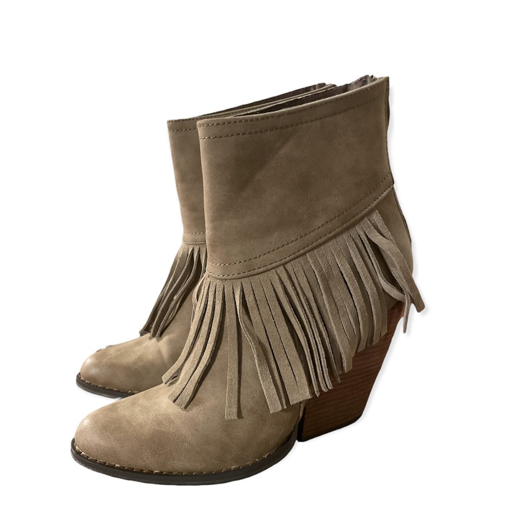 VERY VOLATILE Khloe Heeled Bootie